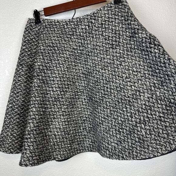 Prada Womens Flare A-Line Gray Wool Tweed Skirt Size US 6/ IT 42 Classic Preppy - Picture 2 of 8